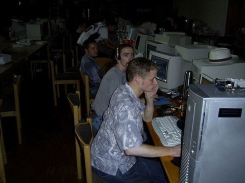 Crossfire-LAN 2003 01