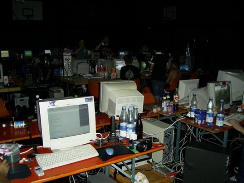 Crossfire-LAN 2004 04