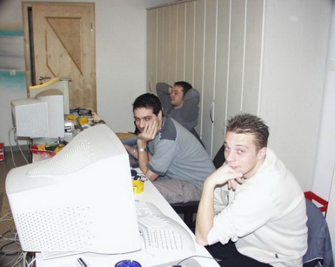 Keller LAN 2002.12 06