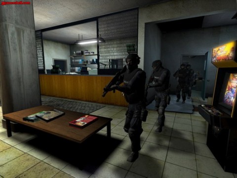 S.W.A.T.4 15