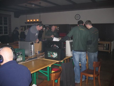 Trust LAN 2008 64